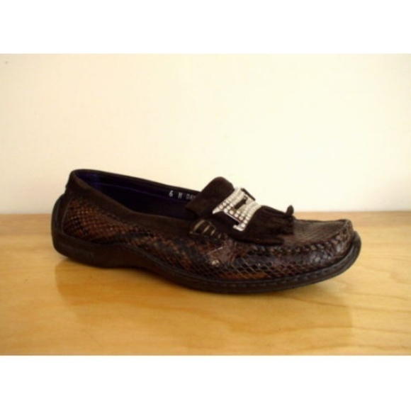 Donald J. Pliner Danie Keltie Crystal Loafer Sz 6 - Picture 4 of 7